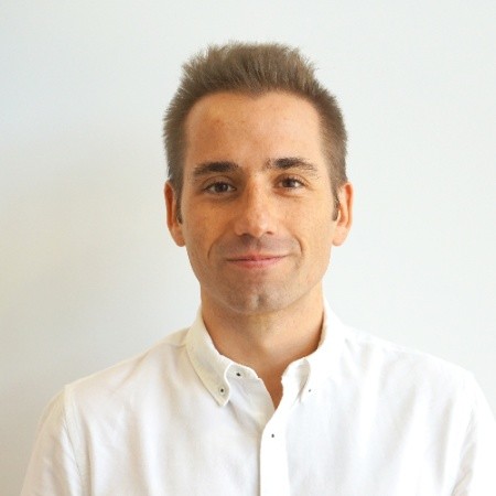 “Gracias a herramientas como Vyond, hemos conseguido estandarizar la calidad, agilizar procesos y ofrecer una experiencia formativa disruptiva, adaptada a los retos reales de nuestra operación.”